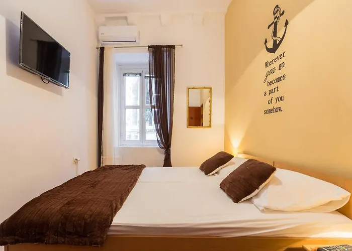 Lovely Room In Old Town